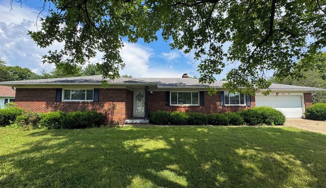 3BR Retreat near BrewDog, games, and lots of space