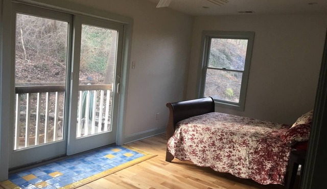 3BR RIVER HOUSE with Spectacular Masonry and Tile incl MOUNTAINSIDE PATIO