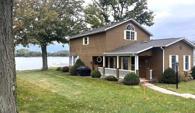 3BR Sandy Pond LAKE HOUSE | Dock | Fire Pit | Pets