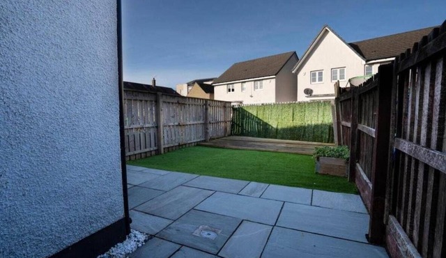 3BR | Sleeps 6 | Free Parking | Near City & Beach