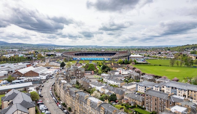 3BR Sleeps 7, Free Parking, Near Stadium & Airport