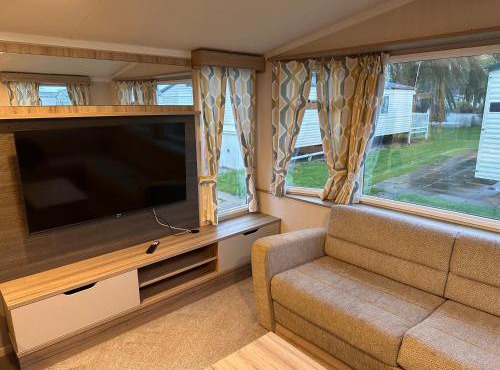 3BR-Sleeps6-Parking-Pool-NearBeach&Skegness