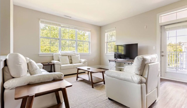 3BR Solana 309 Riverside Gym Pool Gated Community
