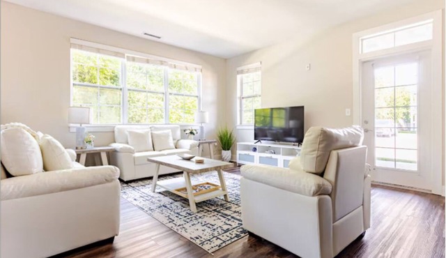 3BR Solana Riverside 109 Resort Amenities Gym Pool Dock
