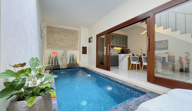 3BR - Stylish Private Villla in Seminyak Area