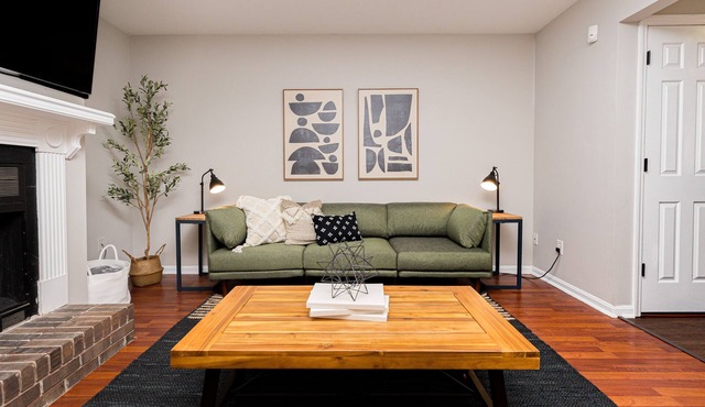 3BR Townhouse | RAFB | Fully Fenced