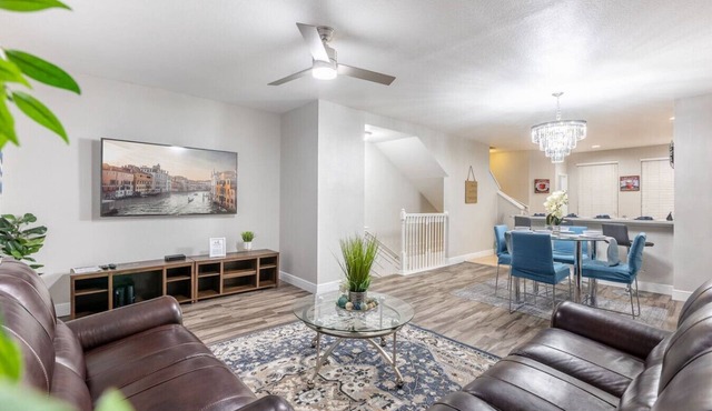 3BR Townhouse Right in Front of Epic Universe!