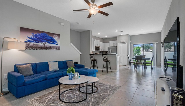 3BR* Townhouse* W Garage near beach