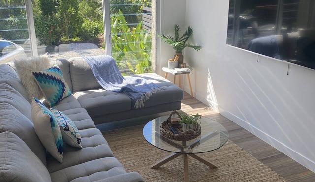 3Br Tropical Abode ! Free WIFI, walk to Palm Cove 🌴