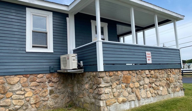 3BR Vacation House w/Private Beach across the street