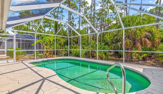 3br Villa, Private Heated Pool, Garage, EV-Charger