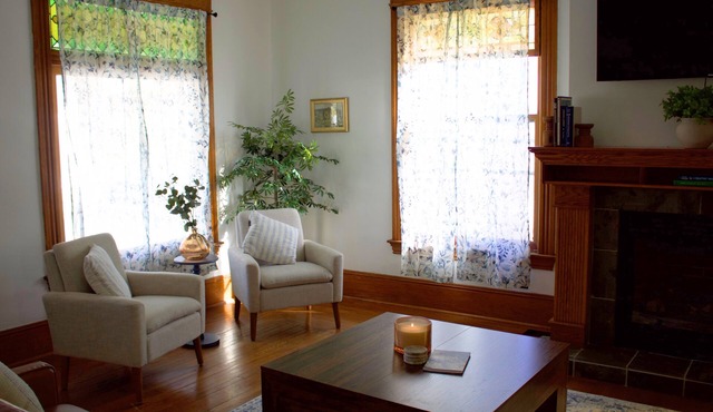 3BR Waterfront APT in Auburn, NY