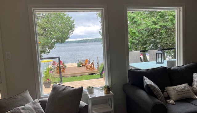 3BR Waterfront Retreat with Woodstove & Sauna