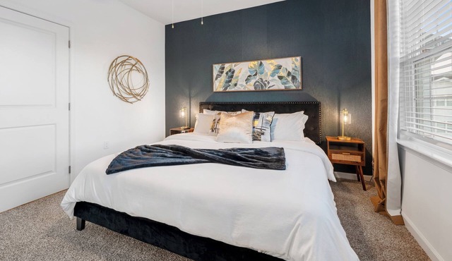 3BR Wildlight: Pool Gym Bikes Nature Trails Cornhole Grill Deck: Near Beaches