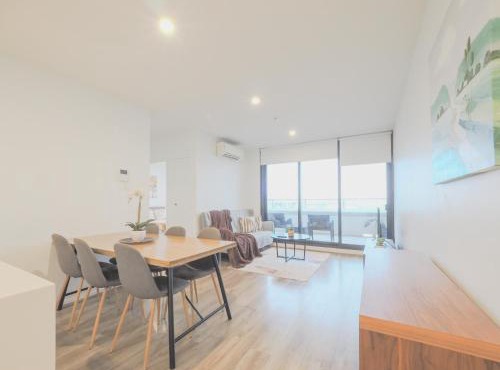 3BR2BA apt in FootscaryPoolCAR PARKwifi