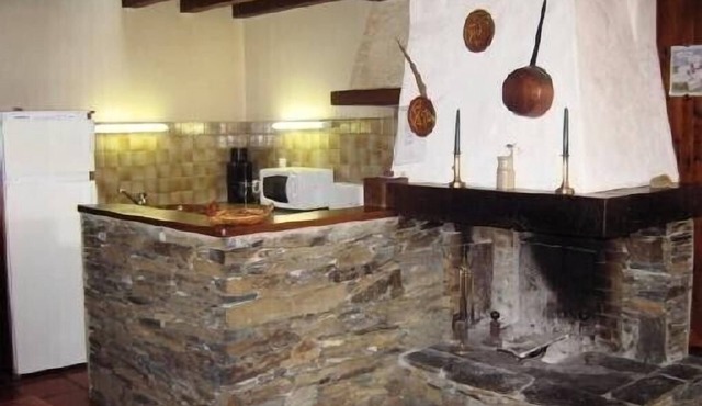 3étoiles beautiful cottage in mountain character in small Pyrenean village