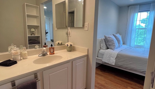 3LVL Townhome in Amazing Location