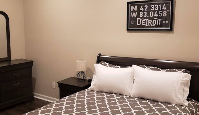 ★3min To Kellogg Park★1BR★ Plymouth ★ ParkingW/D★