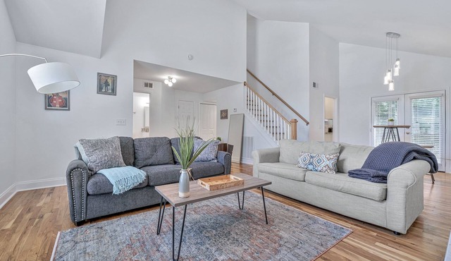 3minAirport ♥ 10minDowntown ♥ FreeParking 3BD2.5BA