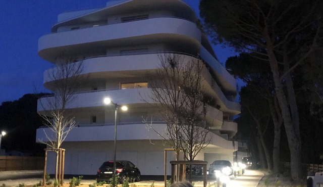 3P, quiet COBA residence, near town center, sandy beach with lifeguard