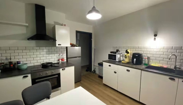 3p with parking, 70 m2 15mn walk from the center
