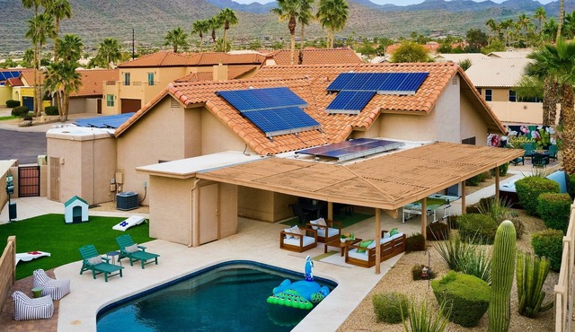 3Primary Bedrms! $100k+Resort Yard: HeatedPool+HotTub,BBQ,FirePit,Gym,EV Charger