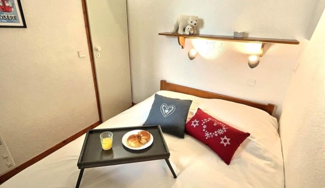 3rd floor, view mountain, balcony, tv, ski locker, 28m², Val d'Isère