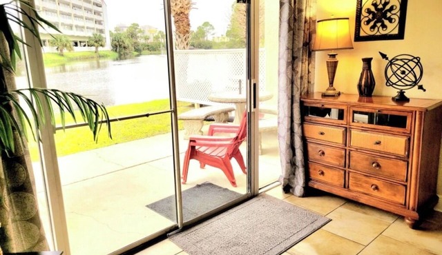 3rd Townhouse from the beach! Book now! WiFi