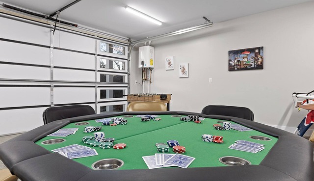 3Stry·Hot Tub·ModernTreehouse·20minTo·Chatt Vistas