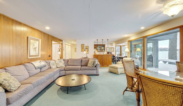 ~ 4,000 Sq Ft Cabin on Glen Lake: Deck & Views!