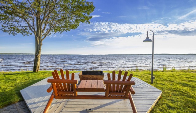 4,000 Sq Ft Lakeside Retreat with Stunning Views of Lake Michigan