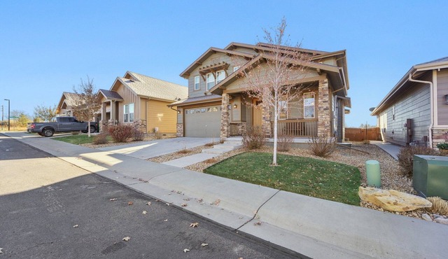 4,000 sqft. Pet-friendly ideal for families, consultants, relocation, insurance