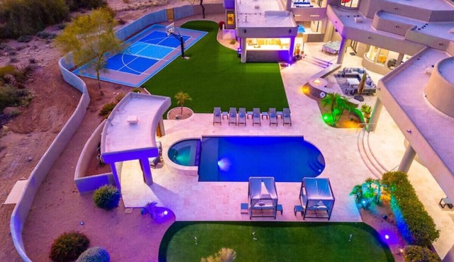 4.5 Million Mouth Watering Millionaire Mansion+Gym+SportCourt+Putting Grn+Casita