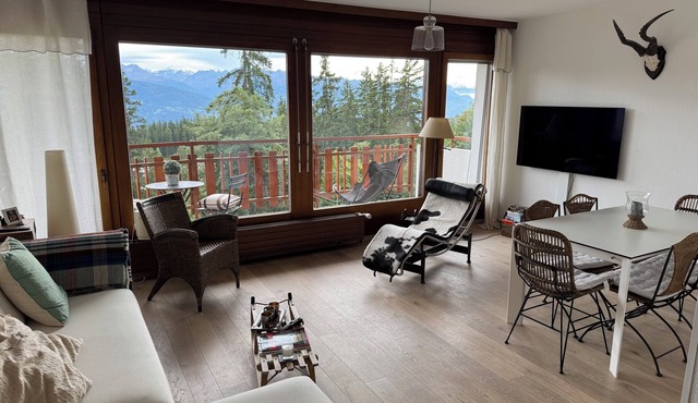 4.5-room apartment close to cable car and town center
