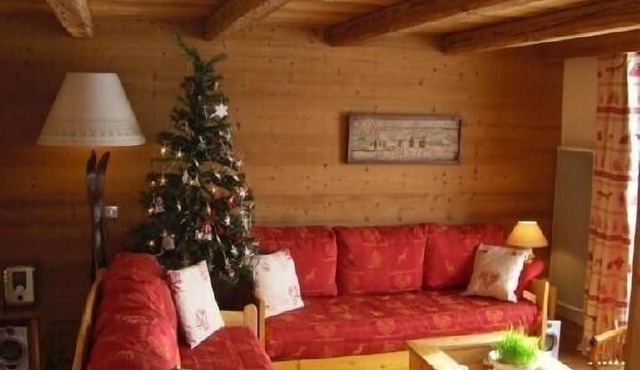 4/5 rooms, 70m2, 150 meters from the Golf chairlift, ideally located. Label Méribel
