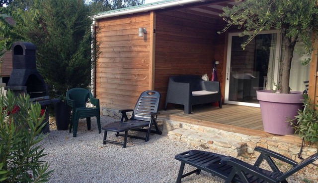 4/6-person CLIMATIZED WOODEN CHALET, near Algajola beach, countryside & village views