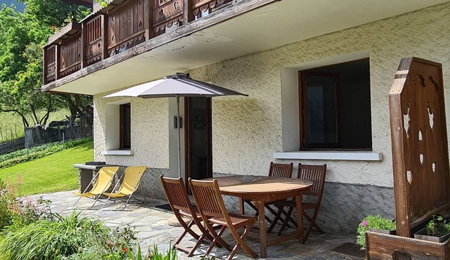 4/6-person garden-floor apartment, south-facing, very nice mountain view