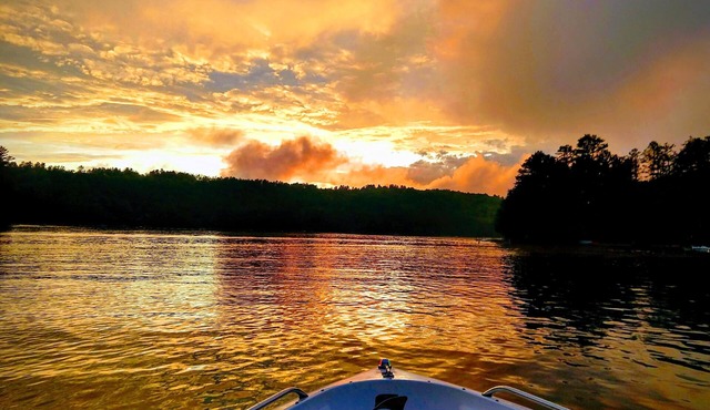 #4 Adirondack FamilyFriendly Waterfront on LoonLake. Boating,fishing,swimming!