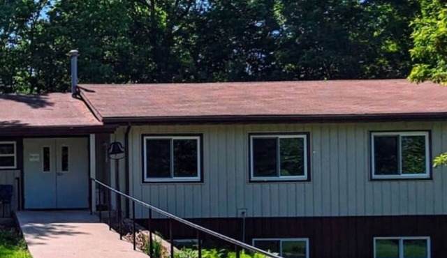 4 Affordable Rooms: Shared Kitchenette, Restroom