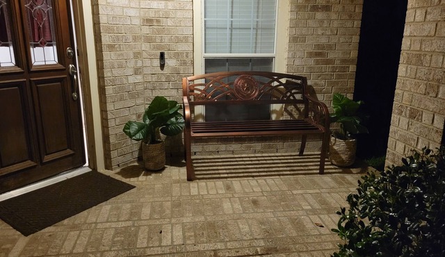 4 Bd 2bth very nice home in quiet neighborhood