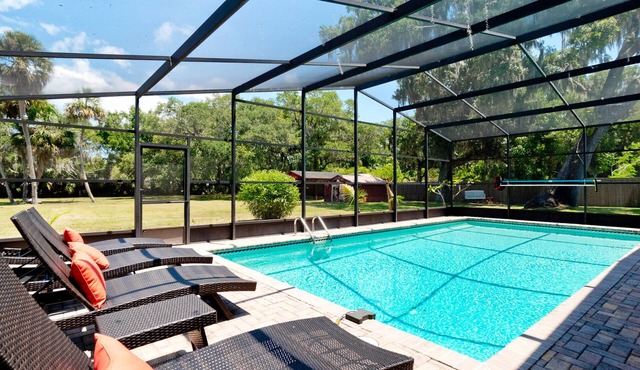 4 Bd w 3 King 4Ba 1.2acres htd salt pool private!