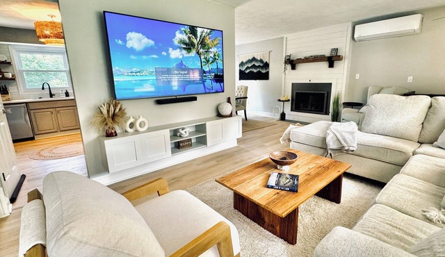 4-bdr house Boalsburg with AC, WiFi, Sauna and Bar 10 min from Beaver Stadium!