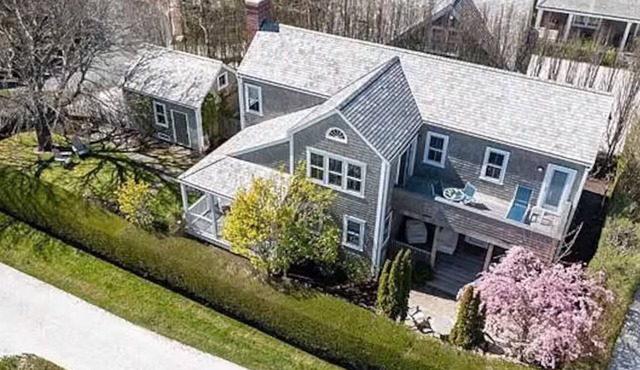 4 BDR-Short Walk to Town, Jetties & Galley Beach