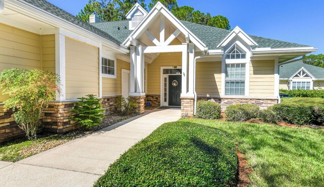 4-BDR sleeps 8 -preserve views-easy walk to pool-hot tub -near beaches!