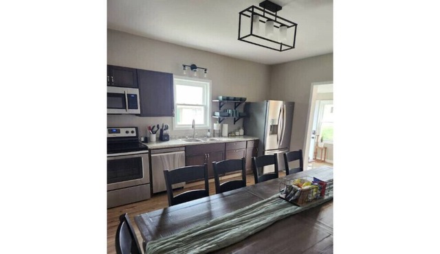 4 Bdrm/3 Bath Farmhouse ready for family memories