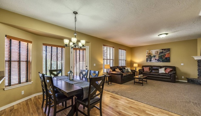 4 Bdrm Close To Everything!