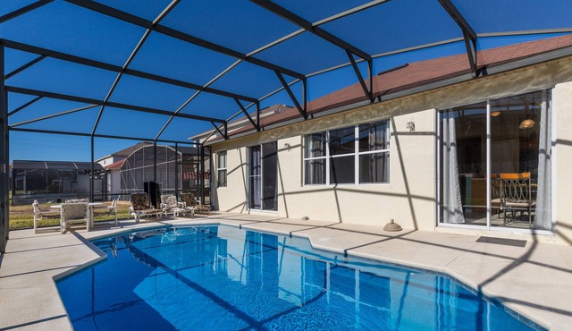 4 BDRM,GAME ROOM,2 MASTER BDRMS,2 LIV RMS.10MIN TO DISNEY. PRV POOL SUN ALL DAY