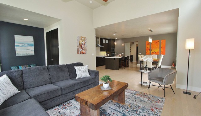 4 Bdrm Plus Office Niche in Southeast Boise Near Neighborhood Pool!