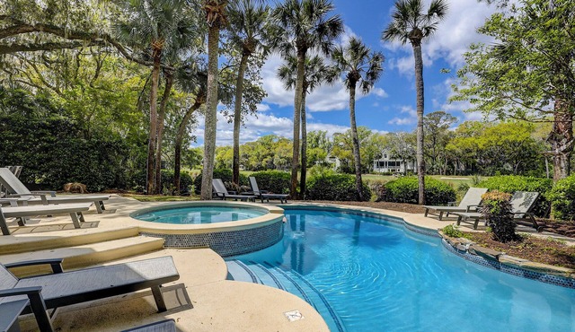4 Beach Lagoon Rd - GORGEOUS 6 bedroom home in Sea Pines & Private Pool