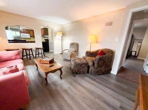 4 Bed, 2 Bath, Upper Flat